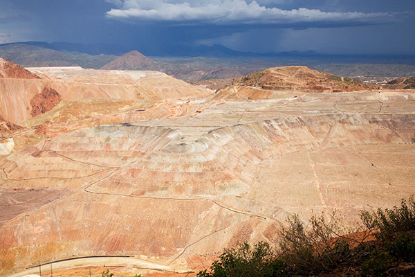 Open Pit of Phelps Dodge Morenci, showing in pit leach dumps, Morenci, Arizona