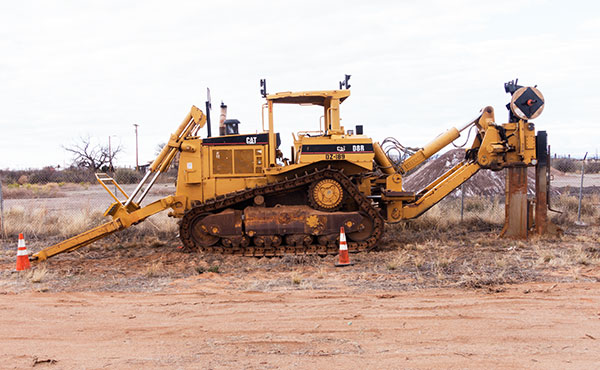 CAT D8R dozer with cable / pipe plow  Arizona