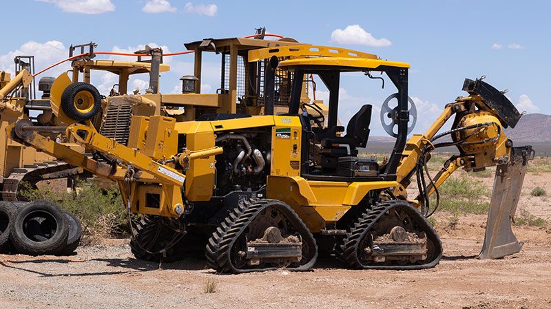 Vermeer RTX 1250i2 with plow attachment
