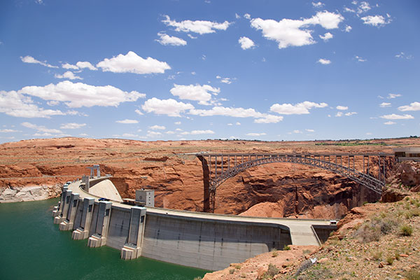 Glen Canyon Dam , Arizona