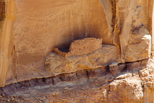 Mule Canyon Tower Ruins (Cave Canyon Towers Ruins), Cedar Mesa, Southeastern Utah